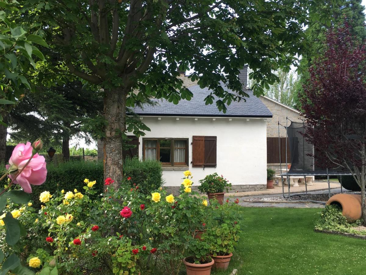 Ortigosa del Monte Villa Aurelia - Casa De Campo Con Jardin Y Piscina Entre Madrid Y Segovia מראה חיצוני תמונה